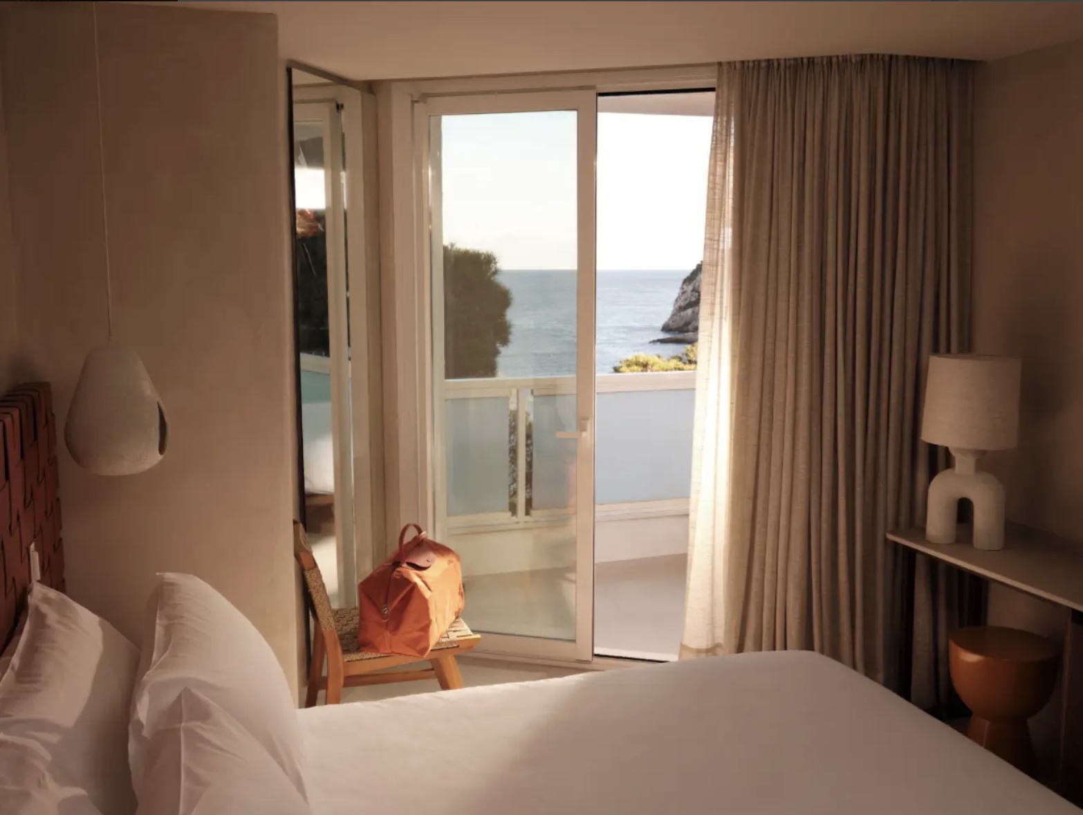 Deluxe King Sea View