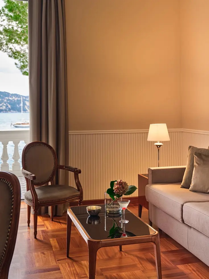 Signature Riviera Suite