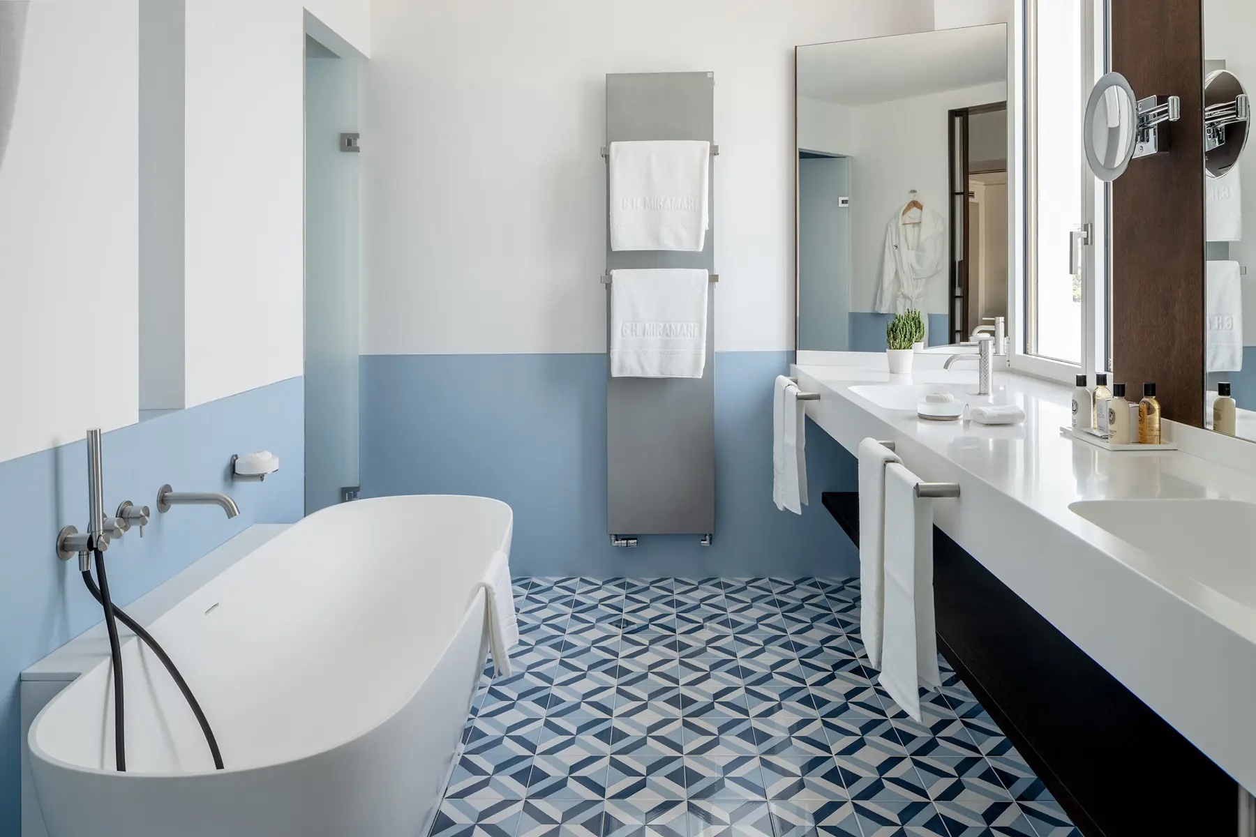 Signature Miramare Suite