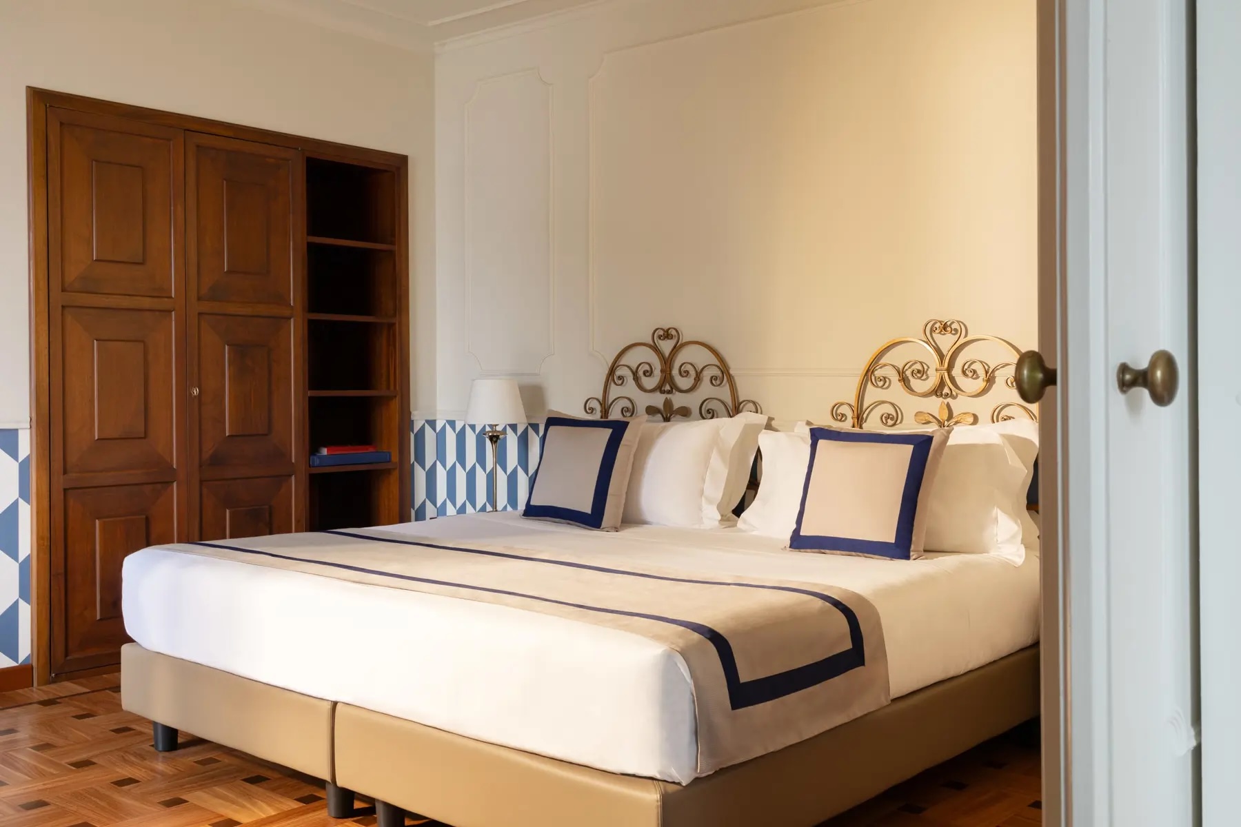 Signature Portofino Suite