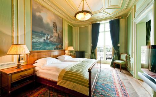 Executive Suite