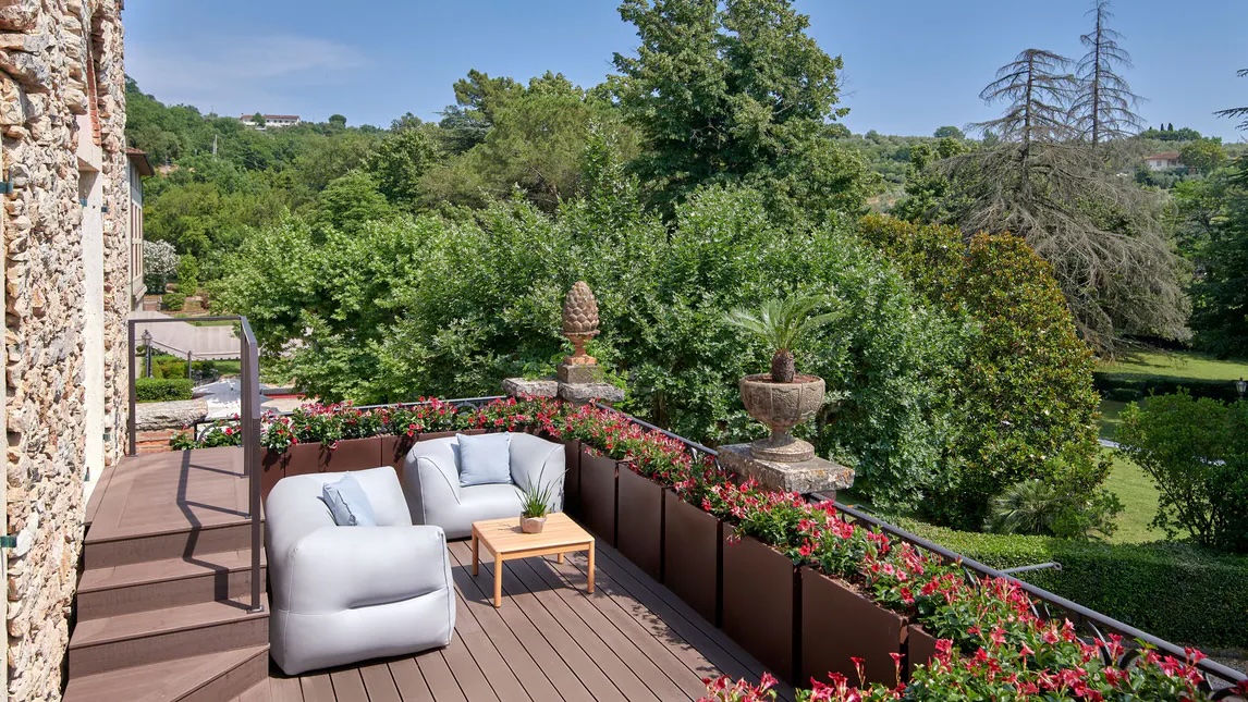 Grand Deluxe Terrace