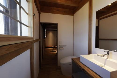 One-Bedroom Deluxe Apartment