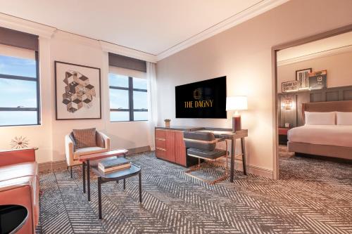 Double Queen Suite