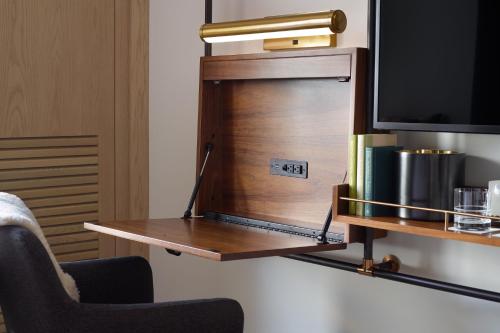 Deluxe King Room - Hearing Accessible 