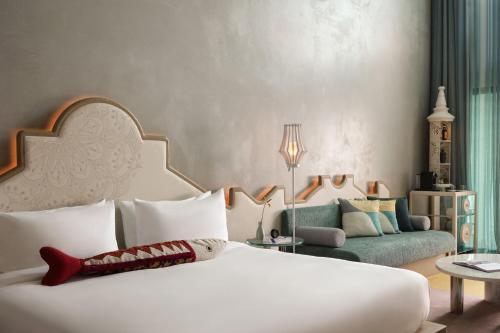 W One-Bedroom King Suite with Ocean View and Balcony