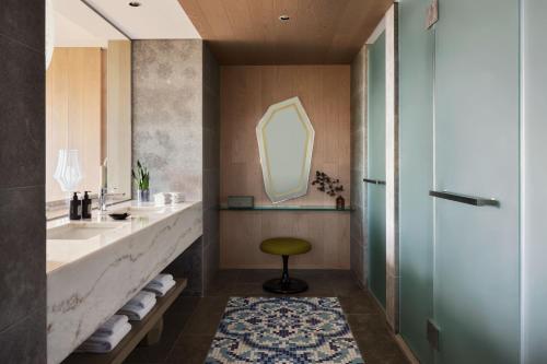 Premier Two-Bedroom Family Suite with Ocean View and Balcony