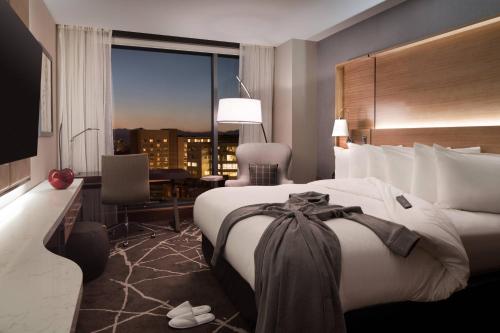 King Room - Hearing Accessible
