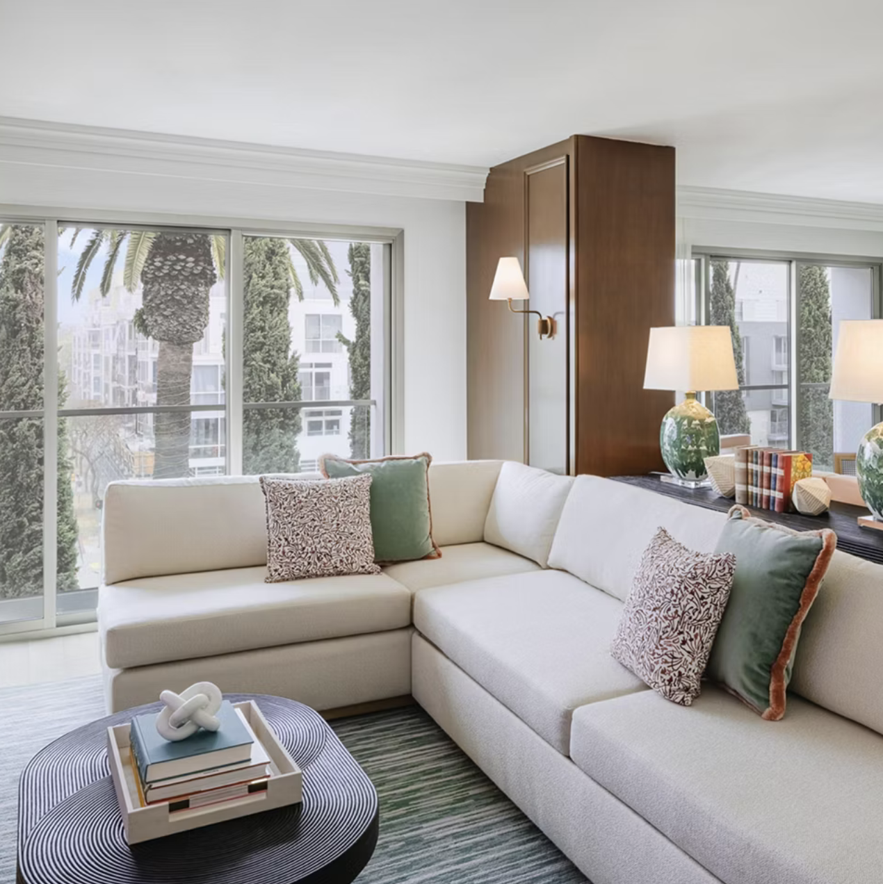 One-Bedroom City View King Suite