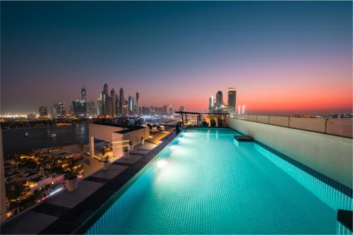 Superior King Suite