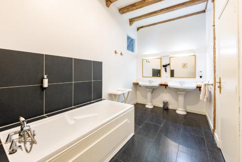 Pavillon Double Room