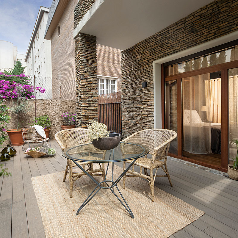 LARGE WITH TERRACE