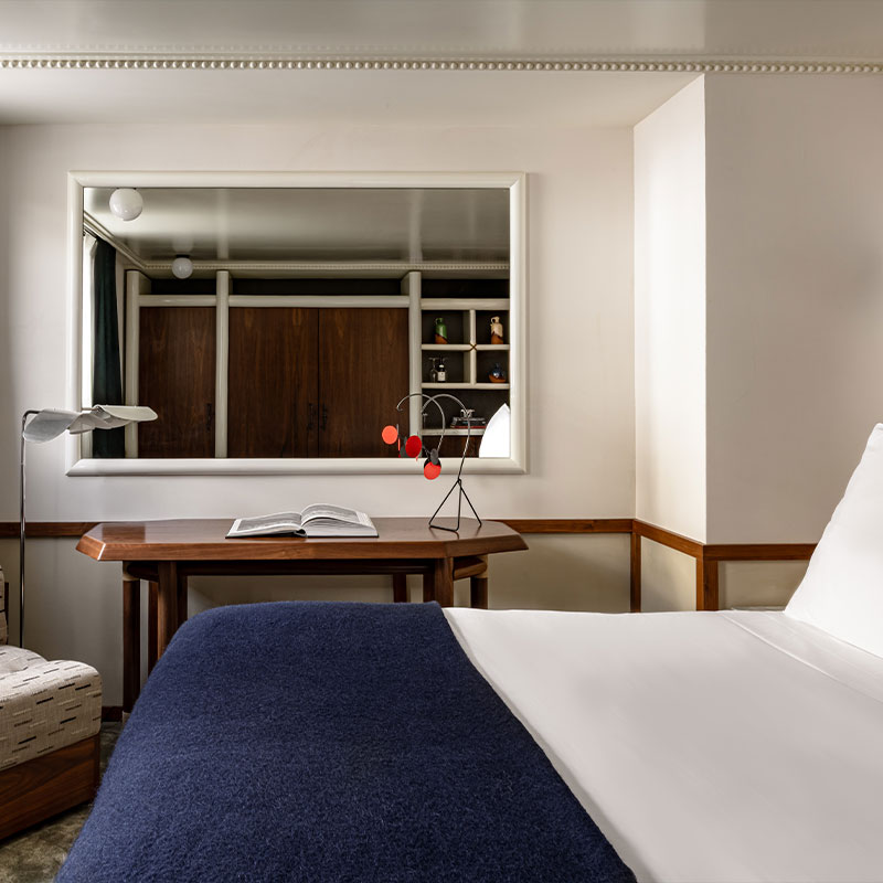 Glacier Suite with Balcony