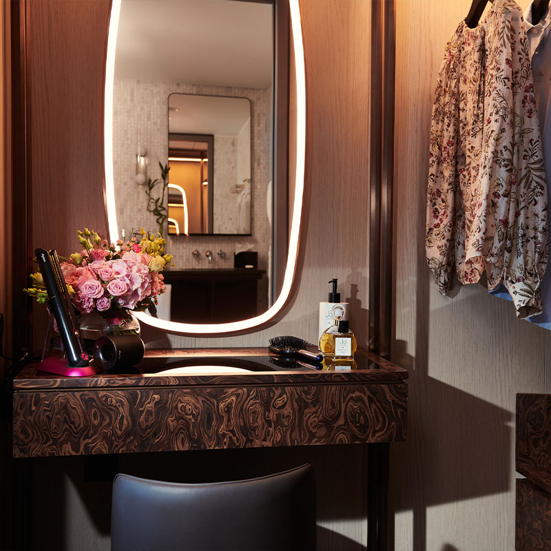 Walbrook City View Suite
