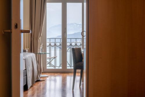 Single Room with Lake View