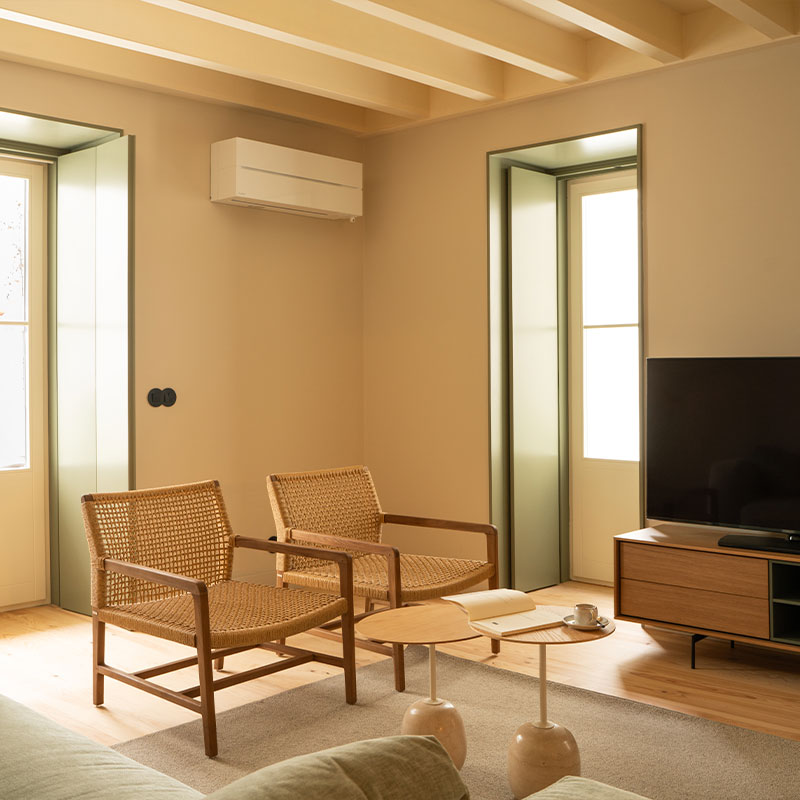 Deluxe Garden Apartment