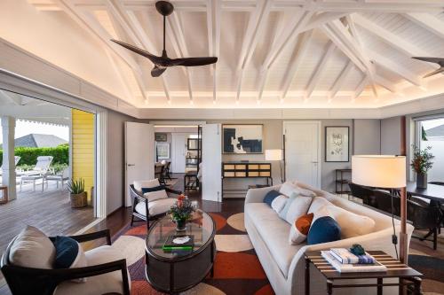 Bougainvillea Suite