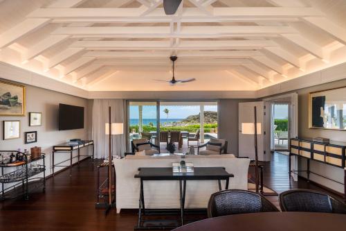 Bougainvillea Suite