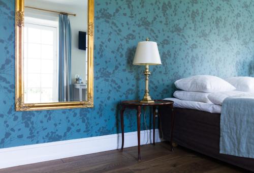Estate Room