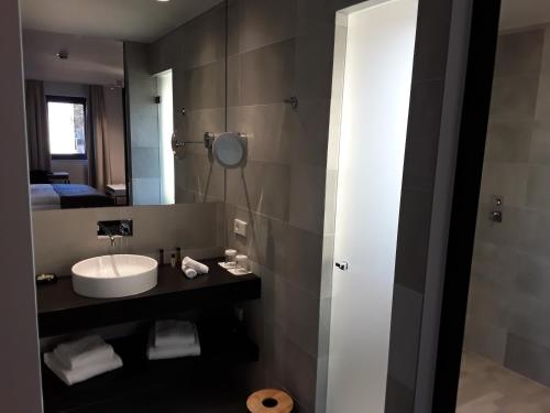 Budget Single Room