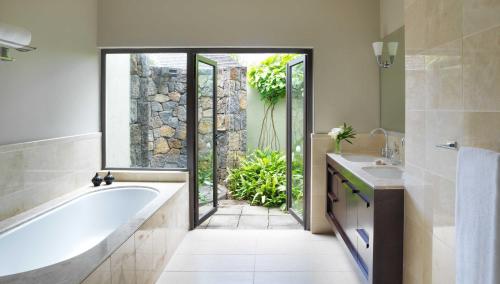 Four Bedroom Garden Residence with Pool