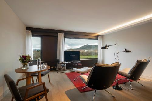 Executive Suite with Spa Access