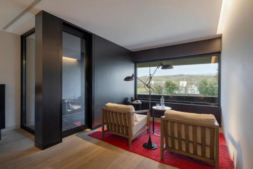 Grand Deluxe Double Room with Spa Access