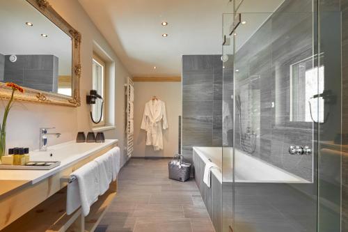 Deluxe Family Suite