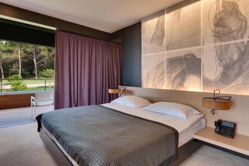 Bay Suite