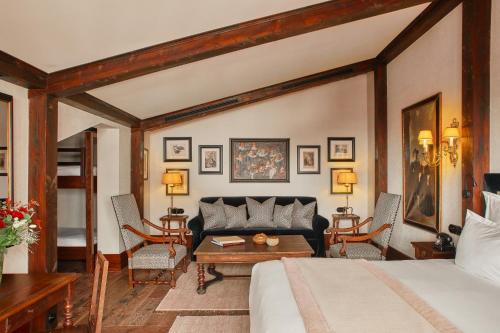 One Bedroom Apartment