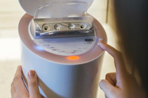 East Wing Upper Floor Deluxe Room with Open-Air Bath Western Style – Breakfast Included