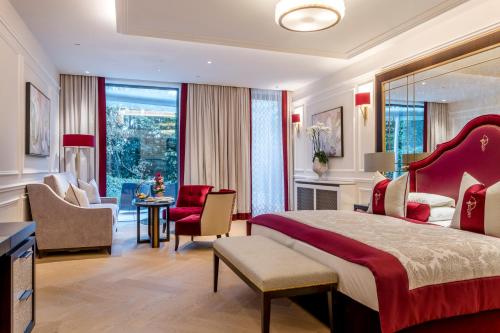 Park Suite with Park View and Private Terrace