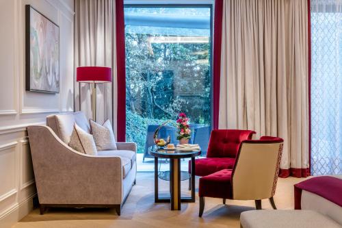 Park Suite with Park View and Private Terrace