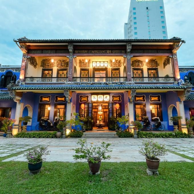 Cheong Fatt Tze - The Blue Mansion