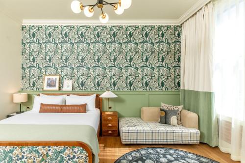 Retreat Suite with Two Queen Beds