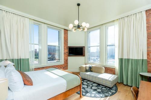 Remedy King Suite