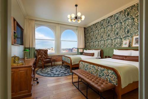 Silver Queen Room with Two Queen Beds