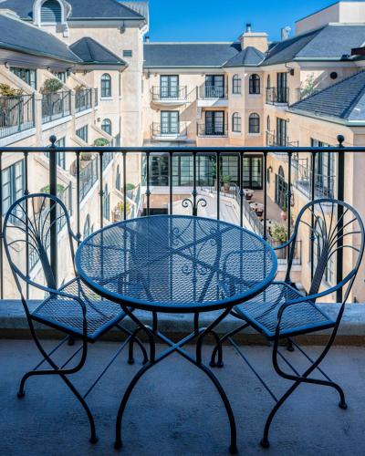 King Suite with Balcony