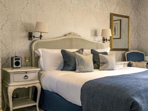 Manor Room with One Double Bed