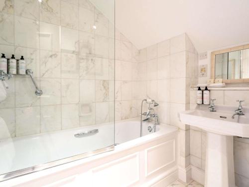 Classic Room with One Double Bed