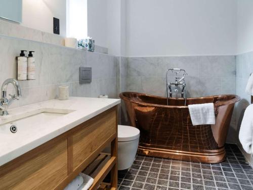 Two Bedroom Grand Cottage