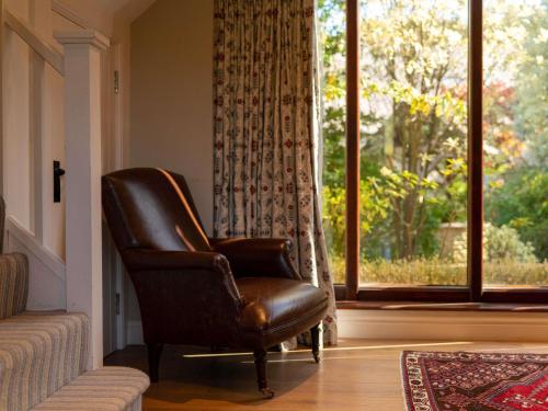 Three-Bedroom Manor Cottage