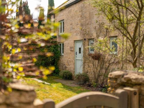 Three-Bedroom Country Cottage