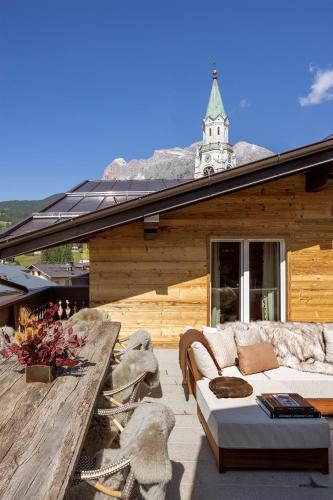 Suite with Mountain View