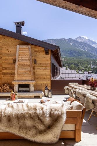 Suite with Mountain View