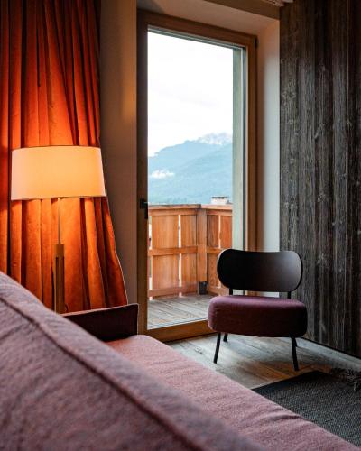 Family Room with Mountain View