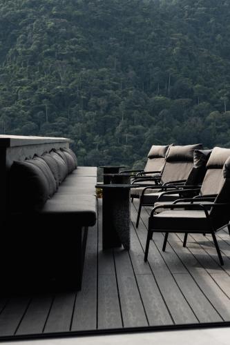Silverback Lodge