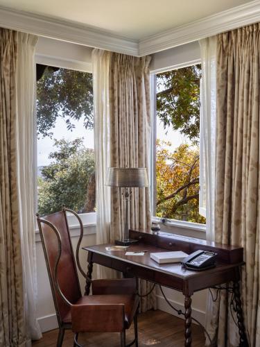 Superior Suite (Camellia)