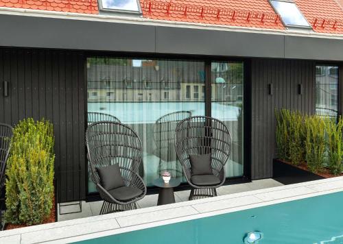 Urban Pool Suite