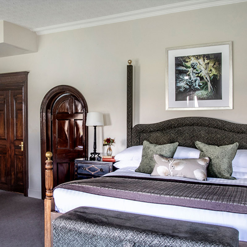 Feature Room 